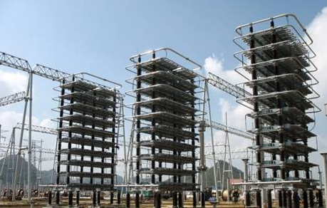 Extra-high voltage DC transmission convertor station